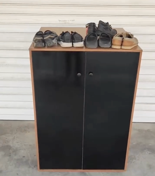 Large capacity rotating shoe rack